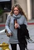 Hilary Duff- grabs breakfast with Susan