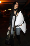 th_89352_celebrity-paradise.com-The_Elder-Kim_Kardashian_2010-01-18_-_At_LAX_2112_122_189lo.jpg