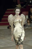 th_58562_celebrity_city_Alexander_McQueen_Paris_Fashion_Show_93_123_524lo.jpg