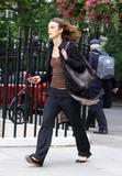th_83677_Keira_Knightley_Rushes_from_Her_Home_to_a_Car_in_London_7-13-07_2_122_665lo.JPG