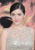 th_28949_Isabelle_Fuhrman_The_Hunger_Games_Premiere_J0001_013_122_79lo.jpg