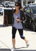 http://img37.imagevenue.com/loc422/th_23275_Ashley_Greene_at_the_gym_in_Studio_City5_122_422lo.jpg