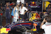http://img37.imagevenue.com/loc532/th_89599_Jennifer_Lopez_Formula_1_Monaco_GP7_122_532lo.jpg