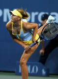 http://img37.imagevenue.com/loc675/th_56330_Maria_Sharapova_RUS_32324_123_675lo.jpg